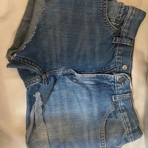 LEVI denim shorts